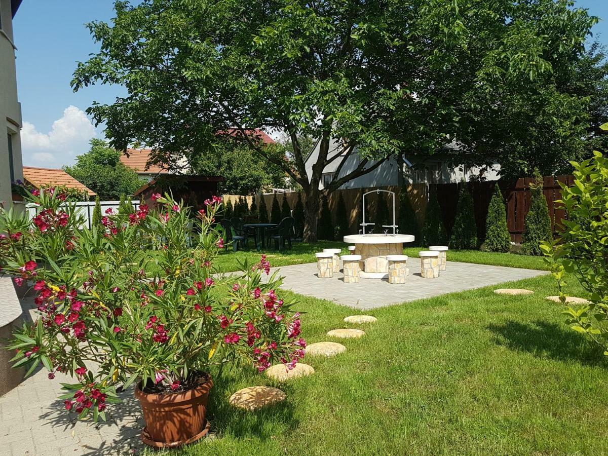 Villa Bellanova Hajdúszoboszló Exterior foto
